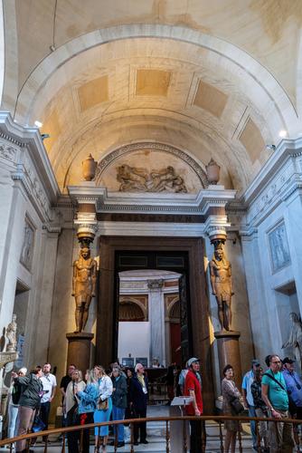 One from Inside the Museum before the Sistine Chapel5K.jpg