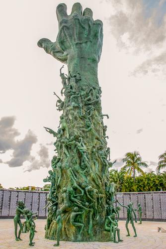 Holocaust memorial 2.jpg