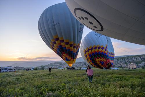 Hot Air Balloons 230529 - 1.jpg